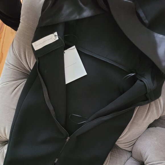 VICTORIA BECKHAM
Matte Crepe Cross Back Cami Fitted Dress. Size UK 6. - Picture 12 of 14